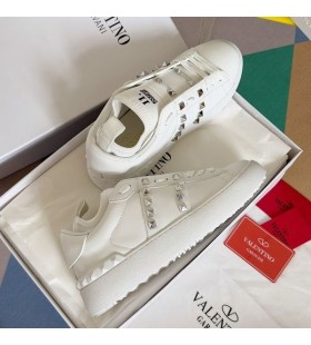 Valentino Rockstud Untitled Sneakers Unisex Calfskin White