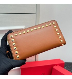 Valentino Large Rockstud Zippered Wallet In Calfskin Brown
