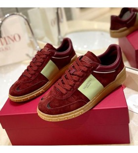 Valentino Upvillage Ãseal-Barr Sneakers Suede Unisex BurgÃºine