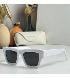 Valentino VLS106A Squared Sunglasses FrÃ¡ma AicÃ©atÃ¡it BÃ¡n