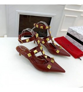 Valentino Rómhánach Graí Caidéil Le Straps Mná Calfskin Burgúine