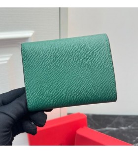 Valentino小VLogo署名Trifold財布、粒状感をCalfskin緑
