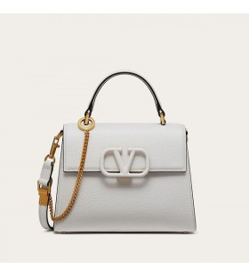 Valentino小Vslingのハンドバッグ、粒状感をCalfskin白