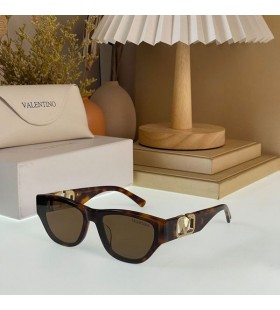 ãƒ´ã‚¡ãƒ¬ãƒ³ãƒ†ã‚£ãƒŽVA1118è§’ã‚µãƒ³ã‚°ãƒ©ã‚¹ã‚¢ã‚»ãƒ†ãƒ¼ãƒˆãƒ•ãƒ¬ãƒ¼ãƒ Vlogoè¤è‰²çµæ™¶