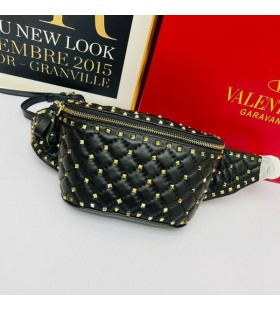 ヴァレンティノ大Rockstudスパイクベルトバッグ黒Lambskin