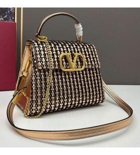 Valentino SmÃ¥ Vsling Veske I Stripe Vevd Kalveskinn Gull/Svart