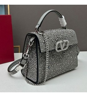 Valentino Mini Vsling Veske Med Skinnende Nagler og Krystaller I Semsket skinn GrÃ¥