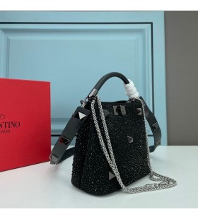 Mini-Rzymska Torebka Valentino Na szpilce Z Błyszczącymi Nitami Ze skóry Nappa w kolorze Czarnym