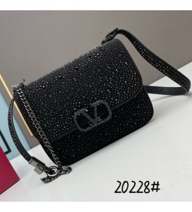 Valentino Mici Vsling Geanta Crossbody Cu Spumant È˜tifturi ÃŽn Piele De CÄƒprioarÄƒ Negru