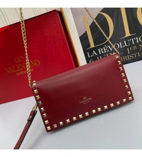 Valentino Mici Rockstud Curelușă De Ambreiaj Cu Lanț În Piele De Vițel Visiniu