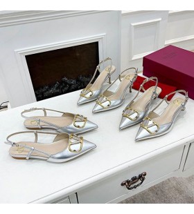 발렌티노 VLogo 서 슬링 펌프와 함께 크리스탈 여성 송아지 실버