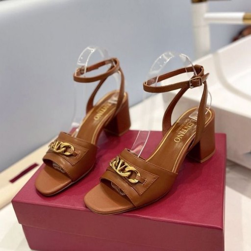 Ženske Sandale na lancu Valentino Vlogo Od Teleće kože Smeđe boje