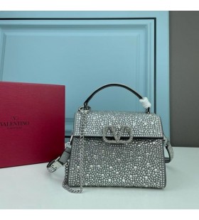 Torbu Valentino Mini Vsling S Blistavim Kristalima Od Teleće kože Sive boje