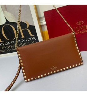 ÐšÐ»Ð°Ñ‚Ñ‡-narukvica Valentino Large Rockstud S Lancem Od TeleÄ‡e KoÅ¾e SmeÄ‘e Boje