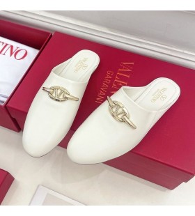 Ženske japanke-слипоны Valentino VLogo na lancu od teleće kože Bijele boje