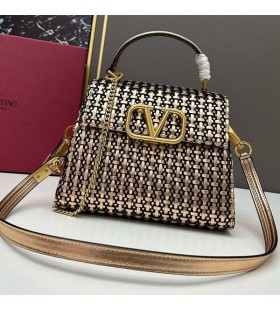 Mala Torbu Valentino Vsling Od Pruća Teleće kože U strip Zlatno-crne boje