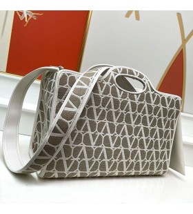 Valentino Stora La Troisieme Shopping Väska I Toile Iconographe Tyg Grå