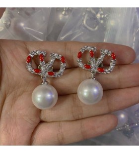 Valentino VLogo Signatur Hängande Örhängen I Metall Med Pärlor Och Kristaller Och Silver Emalj