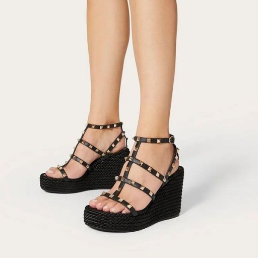 Valentino Rockstud Cuñas Con Correa En El Tobillo De Las Mujeres De Piel De Becerro Negro