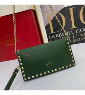 ÙØ§Ù„Ù†ØªÙŠÙ†Ùˆ ØµØºÙŠØ±Ø© Rockstud Ø§Ù„Ø³ÙˆØ§Ø± Ù…Ø®Ù„Ø¨ Ù…Ø¹ Ø³Ù„Ø³Ù„Ø© ÙÙŠ Ø¬Ù„Ø¯ Ø§Ù„Ø¹Ø¬Ù„ Ø§Ù„Ø£Ø®Ø¶Ø±