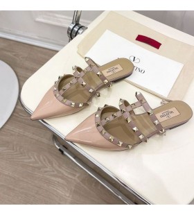 Valentinon Rockstud Muulit Hihnat Naisten Kiiltonahka Kirsikka