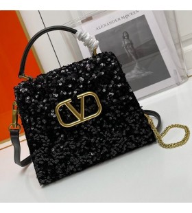 Valentino Kleine Handtasche Vsling Mit 3D-Stickerei In Kalbsleder in Schwarz