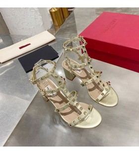 Valentino Rockstud Î£Î±Î½Î´Î¬Î»Î¹Î± ÎœÎµ Î›Î¿Ï…ÏÎ¬ÎºÎ¹ Î£Ï„Î¿Î½ Î‘ÏƒÏ„ÏÎ¬Î³Î±Î»Î¿ Î“Ï…Î½Î±Î¯ÎºÎµÏ‚ Î§ÏÏ…ÏƒÏŒ Î”Î­ÏÎ¼Î± ÎœÎ¿ÏƒÏ‡Î±ÏÎ¹Î¿Ï